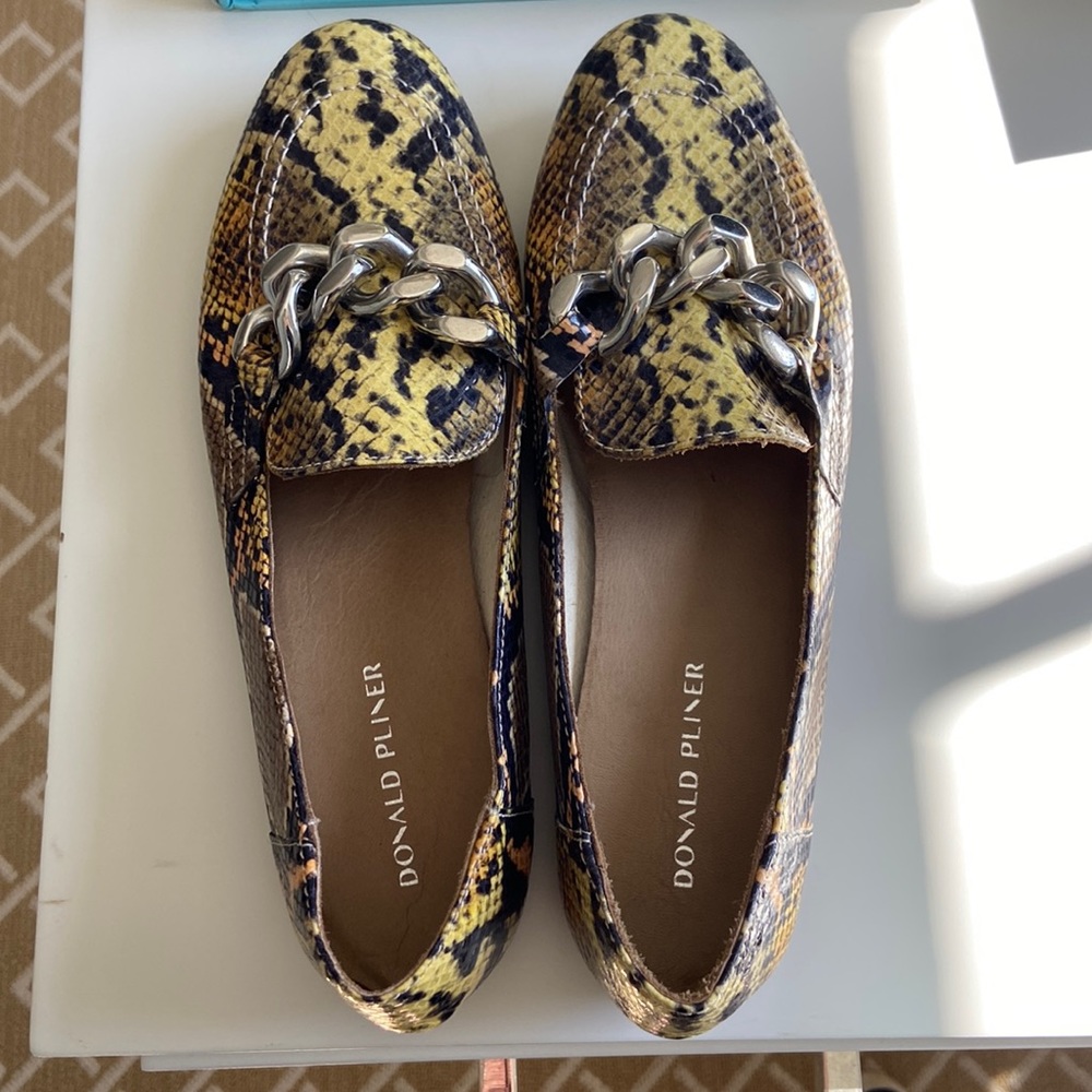 Donald Pliner Loafers, size 38.5